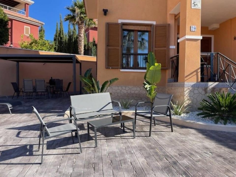 VillaSaona piscina terraza cerca de Benidorm 6 PAX House in Marina Baixa