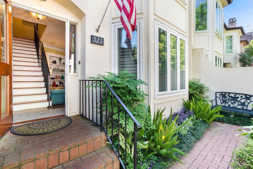 Villa on Broughton Main by Lucky Savannah House in Savannah