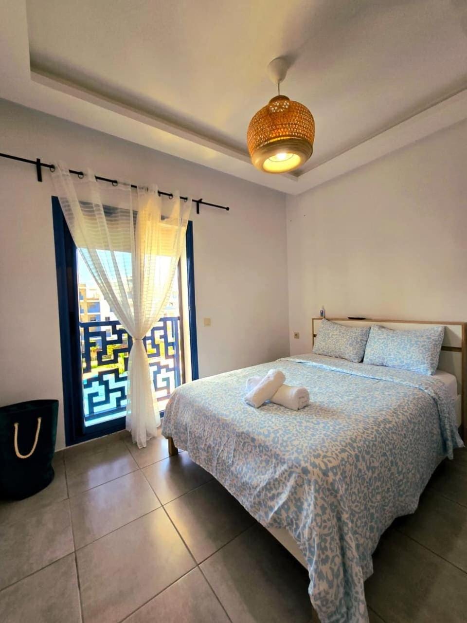 Photo of the whole room, Bedroom, towels