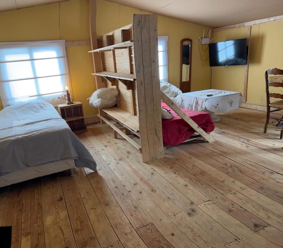 Living room, Bedroom