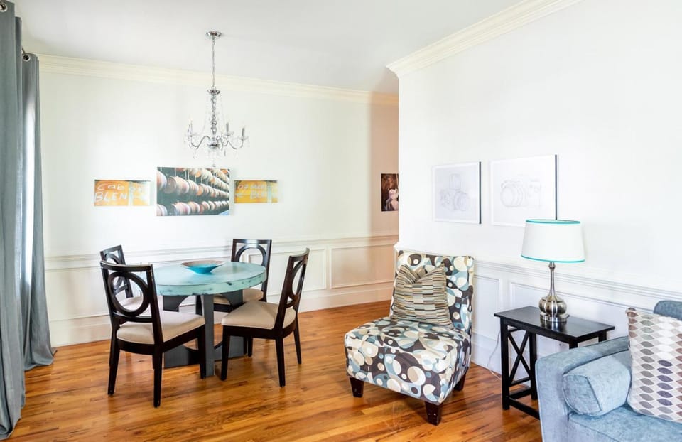 Savannah Rose Cottage by Lucky Savannah House in Savannah