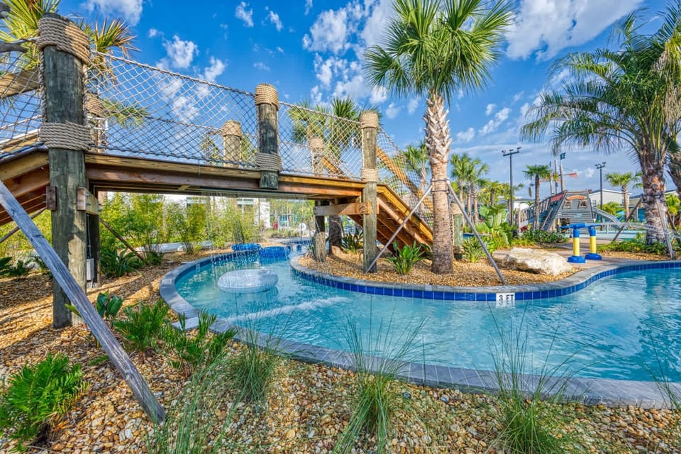 Stylish & Fun Retreat Pool Themed Rooms House in Kissimmee