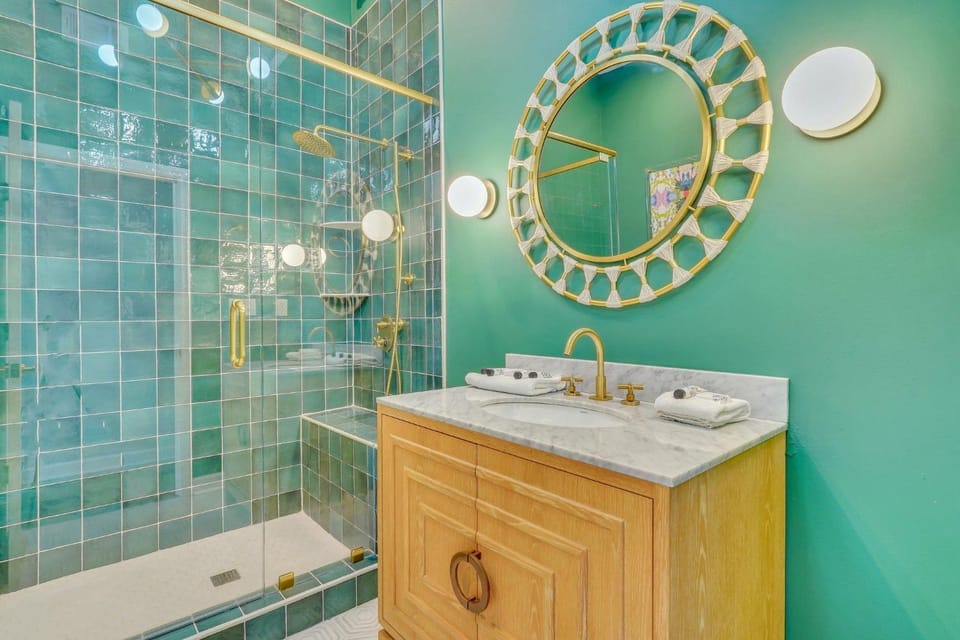 Chic Savannah Hideaway by Lucky Savannah Apartment in Savannah