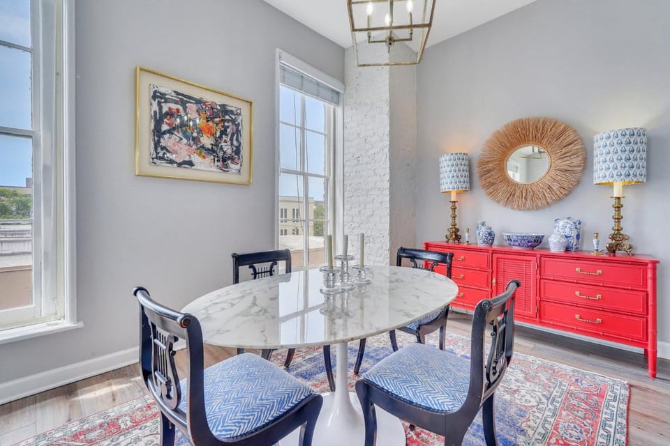Chic Savannah Hideaway by Lucky Savannah Apartment in Savannah
