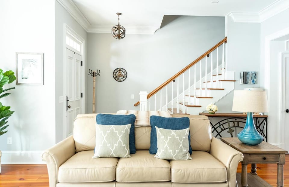 Chateau on Tattnall by Lucky Savannah House in Savannah