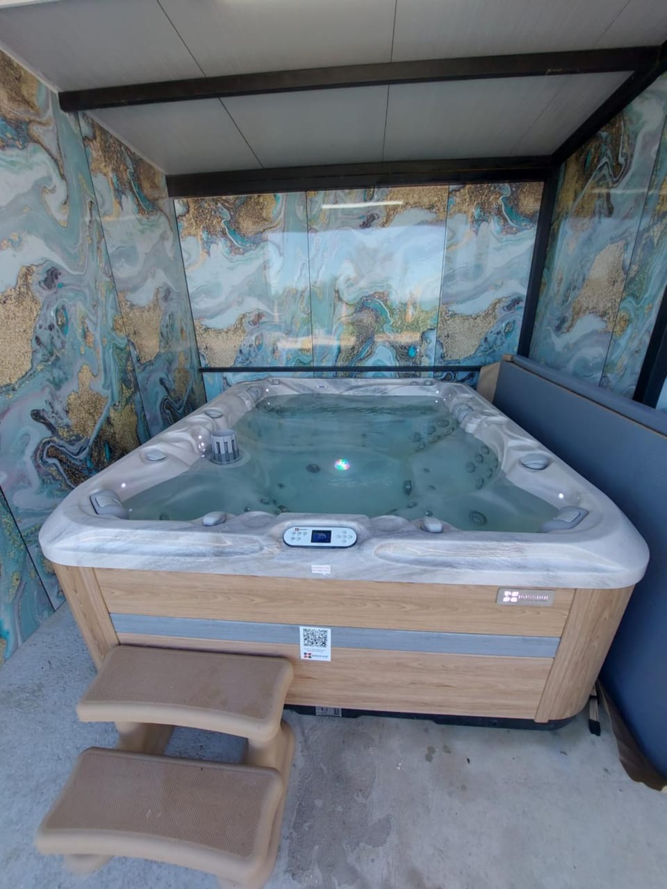 Hot Tub