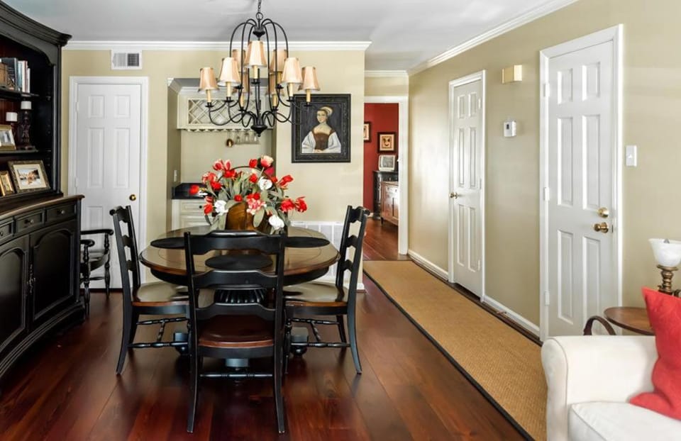 Forsyth Place by Lucky Savannah House in Savannah