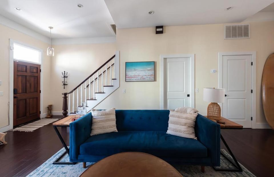 East Park Bungalow by Lucky Savannah House in Savannah