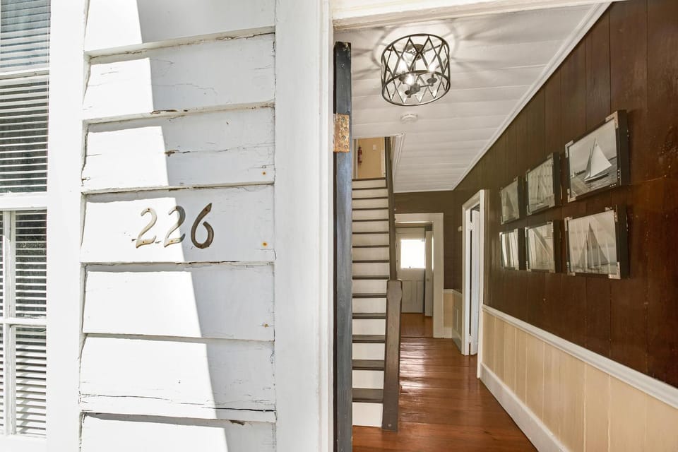 Abe's Abode by Lucky Savannah House in Savannah