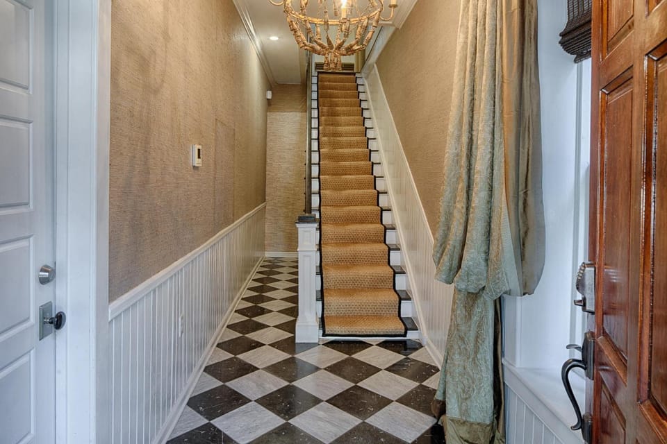 Chateau on Charlton by Lucky Savannah House in Savannah