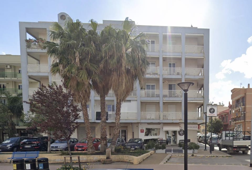 Property building, Street view