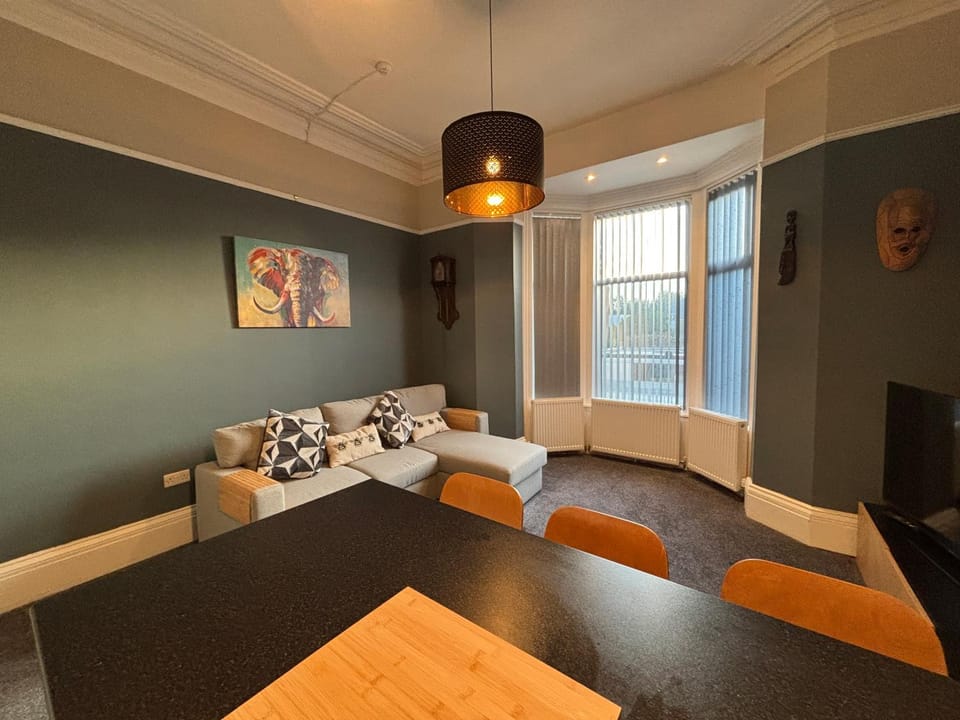 Louise Suite Apartment in Southport
