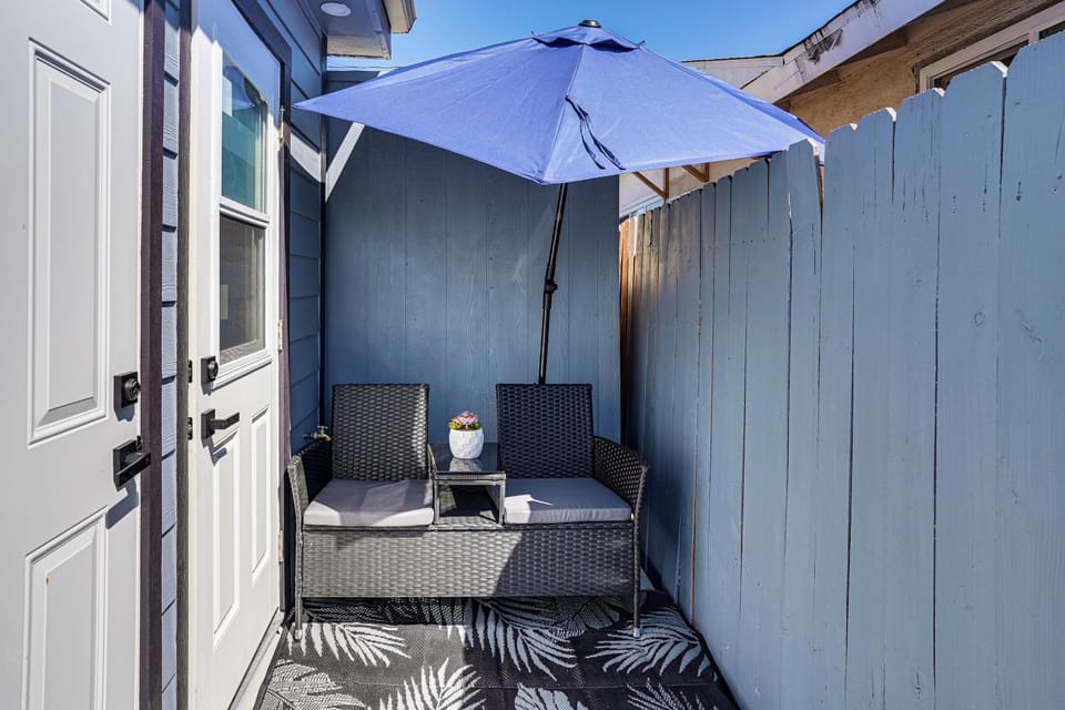 Newly Updated! Commuter-Friendly Anaheim Home House in Anaheim