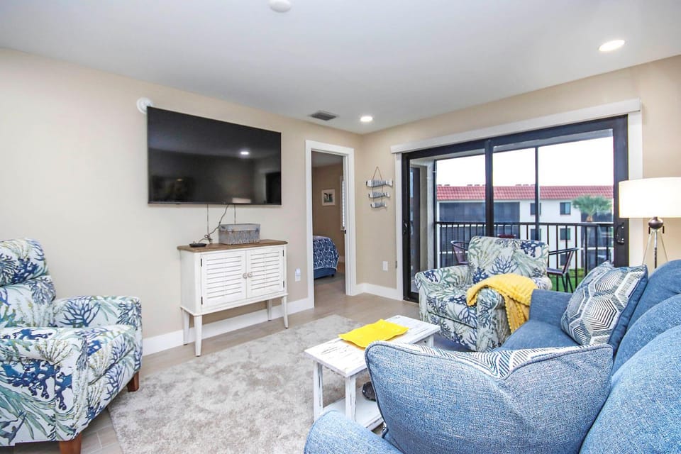Island oasis - Beachfront condo on Sanibel Island - Sandalfoot 2C3 Apartment in Sanibel Island