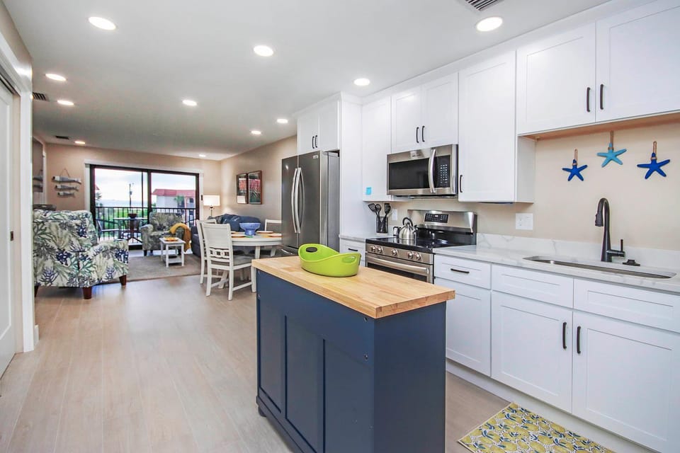 Island oasis - Beachfront condo on Sanibel Island - Sandalfoot 2C3 Apartment in Sanibel Island