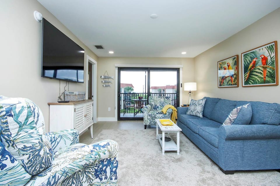 Island oasis - Beachfront condo on Sanibel Island - Sandalfoot 2C3 Apartment in Sanibel Island
