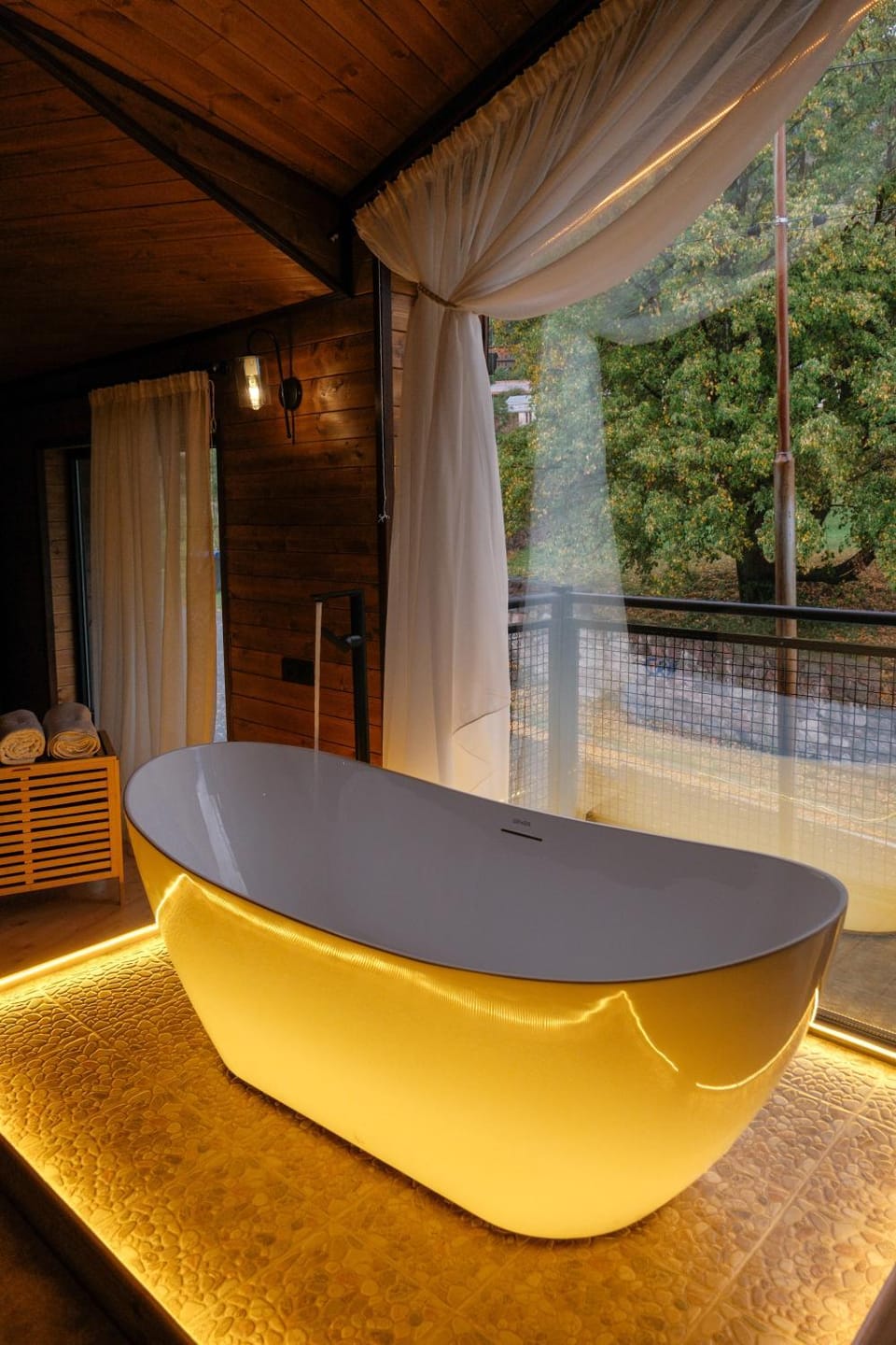 Hot Tub, Hot Tub, Spa and wellness centre/facilities