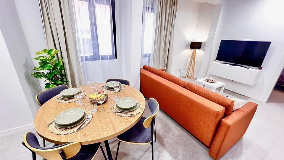 Beachside Getaway by Las Canteras Rooftop Terrace Apartment in Las Palmas de Gran Canaria