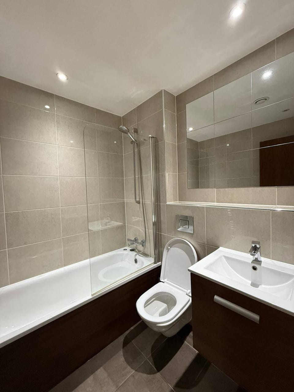 Shower, Toilet, Bathroom, Bath