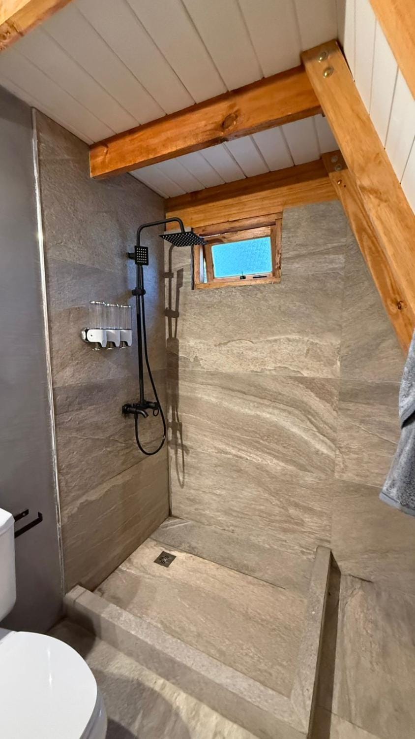 Hermosa Cabaña Alpina Zona Oeste House in Buenos Aires Province