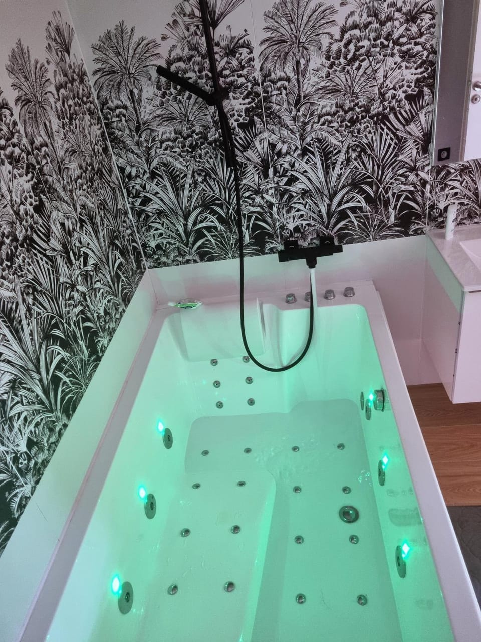 Hot Tub, Hot Tub, Bathroom, Spa and wellness centre/facilities, Bath