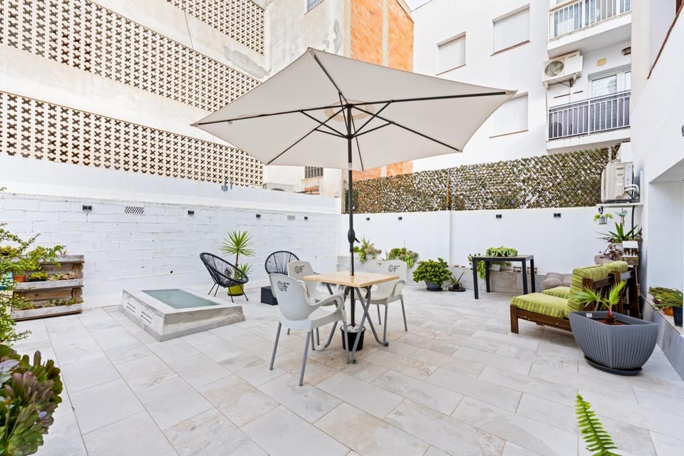 Patio, Balcony/Terrace