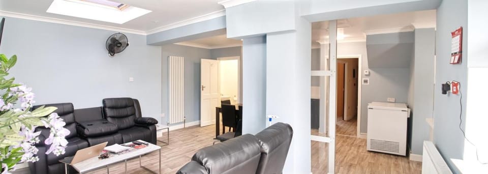 Regina's Place Bed and Breakfast in London