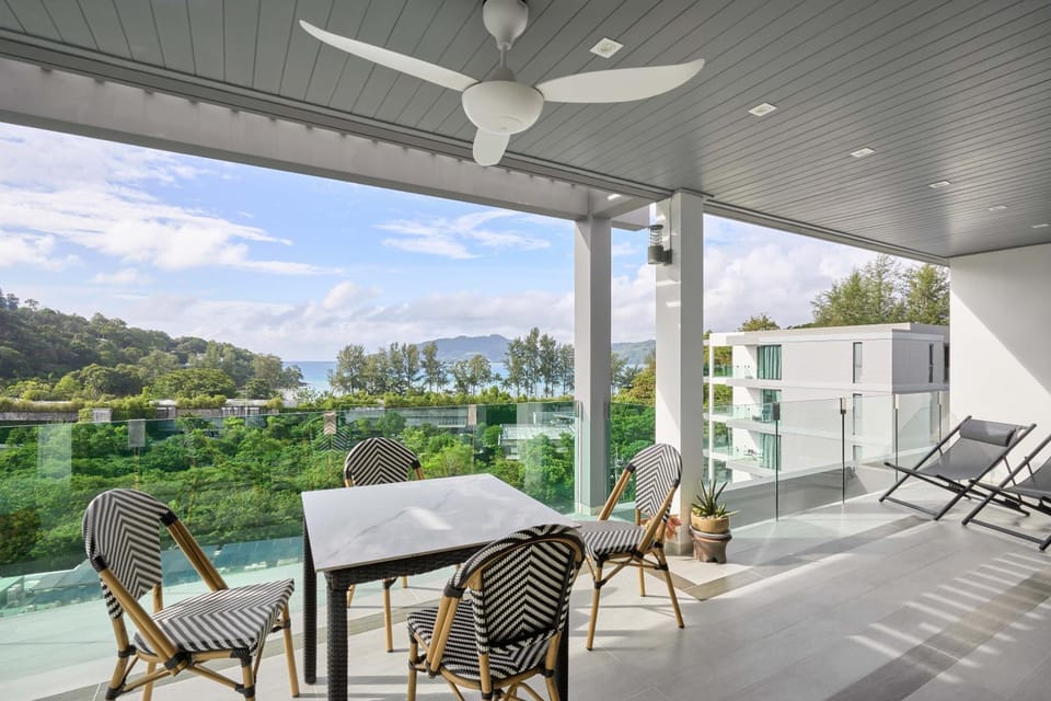 View (from property/room), Balcony/Terrace, Sea view