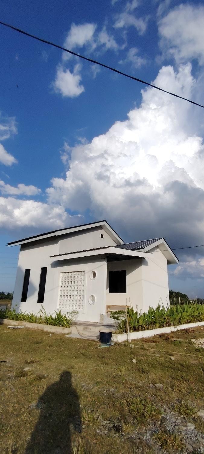 Property building, Day
