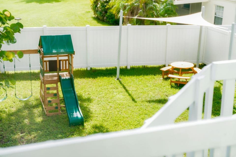 Crystal Beach Club House Villa in Crystal Beach