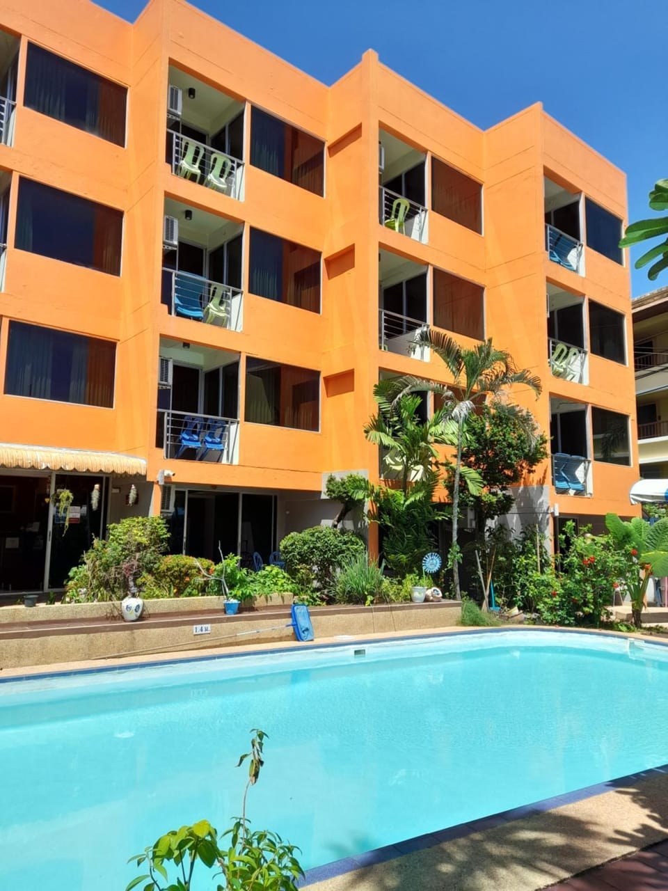 Property building, Garden, Garden view, Pool view, Swimming pool