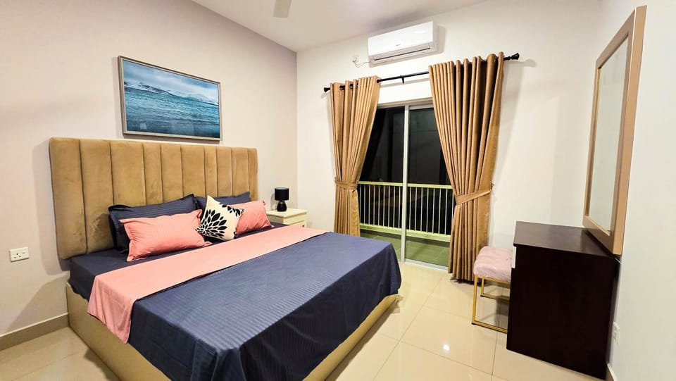 Santorini 3BR Resort Apartment Pool & Gym Apartment in Negombo