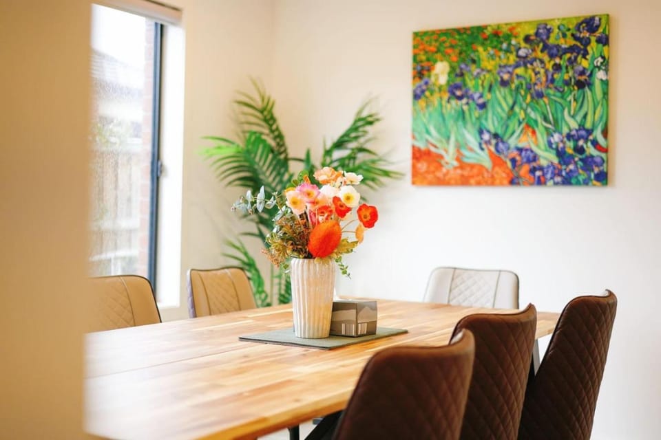 StayAU 4BR Tranquil Family Escape House Point Cook House in Melbourne