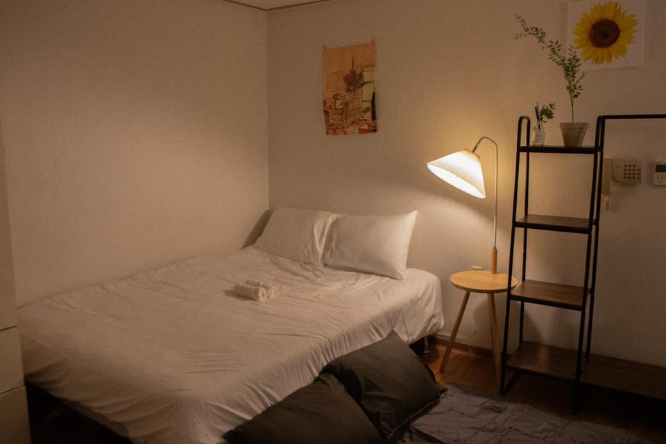 AngelC-20 minutes to Gangnam! Hotel-style bedding, OTT service, Cooking, Laundry, the most reasonable choice for Seoul travel & business! Apartment in Seoul