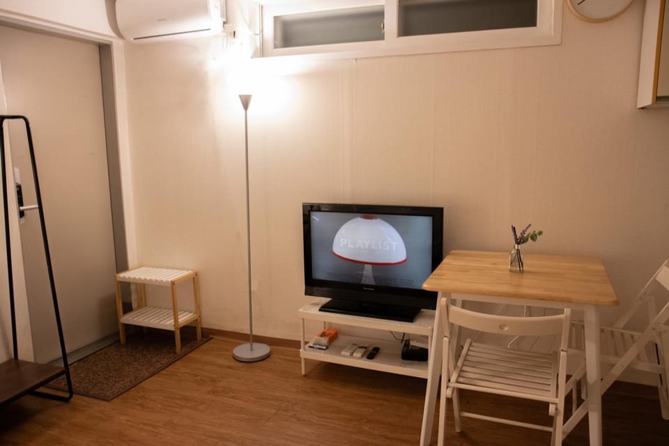 AngelC-20 minutes to Gangnam! Hotel-style bedding, OTT service, Cooking, Laundry, the most reasonable choice for Seoul travel & business! Apartment in Seoul