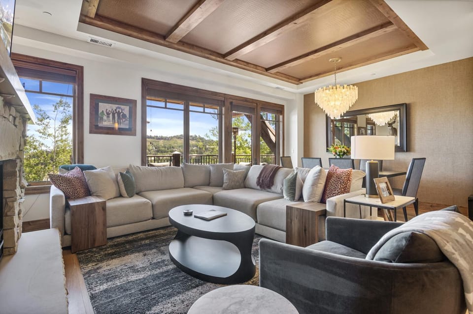 Shooting Star Lodge at Deer Valley Resort - Three Bedroom Deluxe Residence #201 condo Apartment in Park City