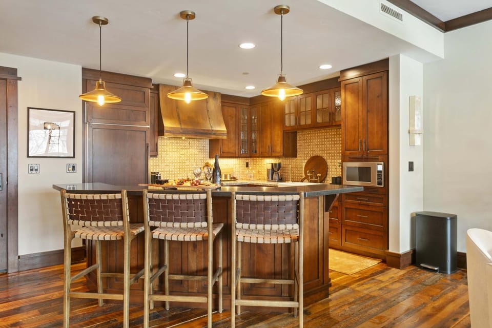306 - Two Bedroom Arrowleaf Apartment in Park City