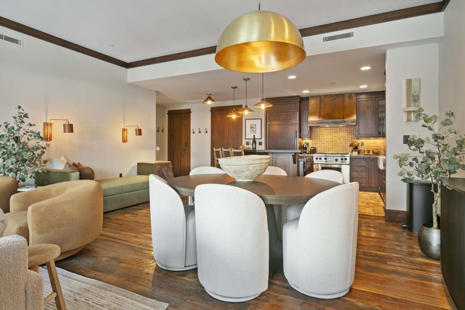 306 - Two Bedroom Arrowleaf Apartment in Park City