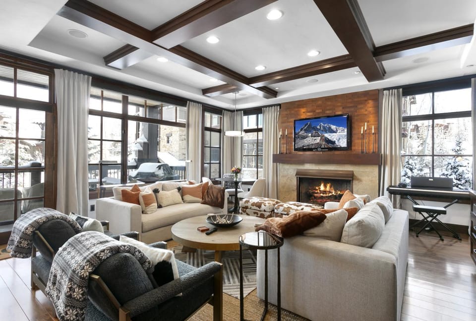 Flagstaff Lodge at Deer Valley Resort - Three Bedroom Residence #408 condo Apartment in Park City