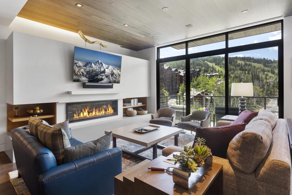 One Empire Pass at Deer Valley Resort - Three Bedroom Residence #402 Apartment in Park City