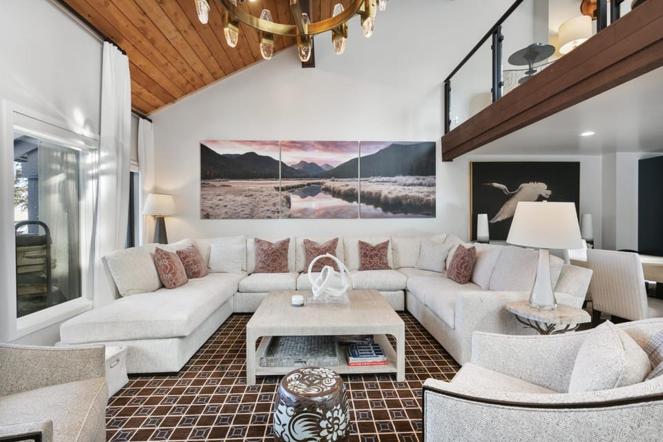 105 - Three Bedroom with Spa Ridgepoint Apartment in Park City