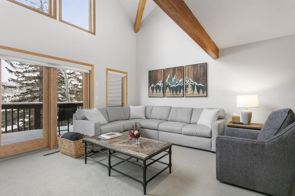 1490 - Three Bedroom with Spa Aspenwood Apartment in Park City