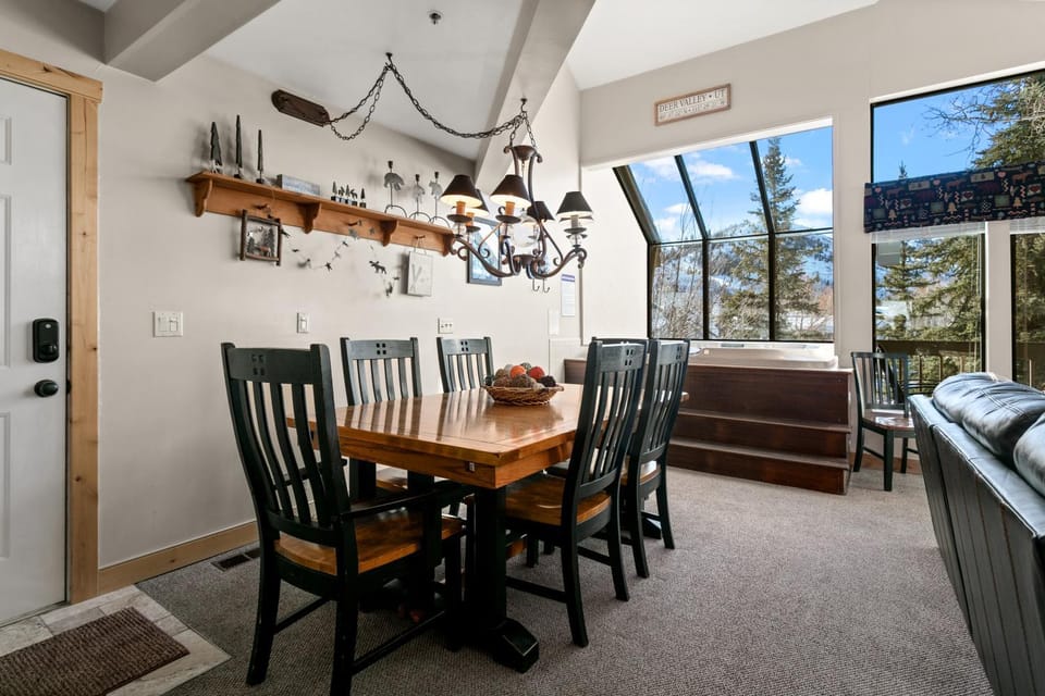 Queen Esther at Deer Valley Resort - Four Bedroom Condo with Hot Tub #2447 Apartment in Park City