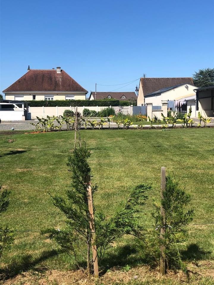 House, lot, secure private parking Villa in Centre-Val de Loire