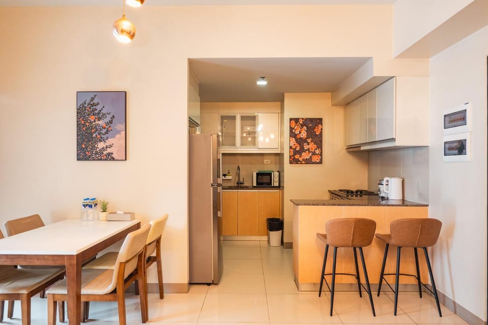One Uptown 2 Bedroom with 3 Beds Uptown Mall View Apartment in Makati