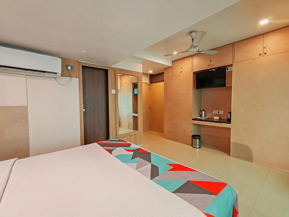 Hotel Aishwarya Residency Hotel in Maharashtra