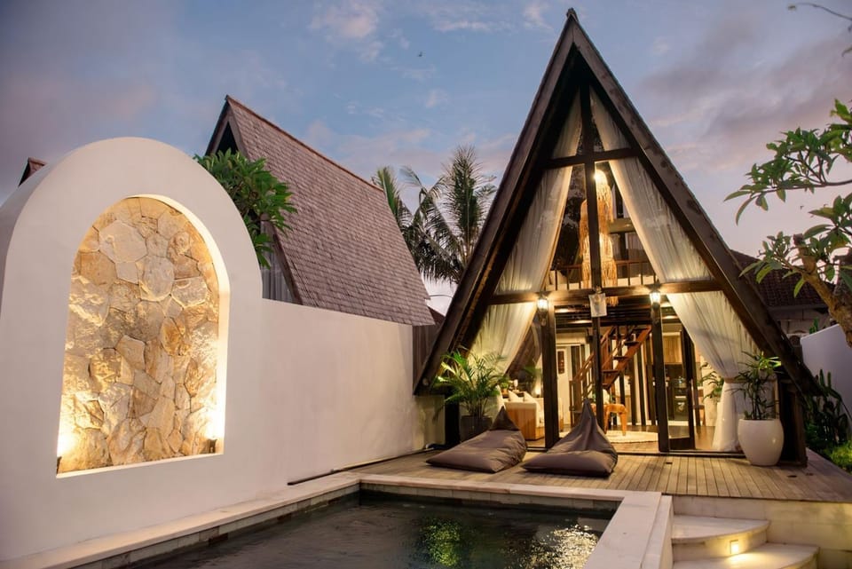 Tropical modern 1 bedroom close to canggu Villa in Kediri