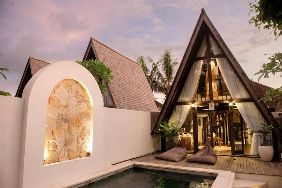 Tropical modern 1 bedroom close to canggu Villa in Kediri