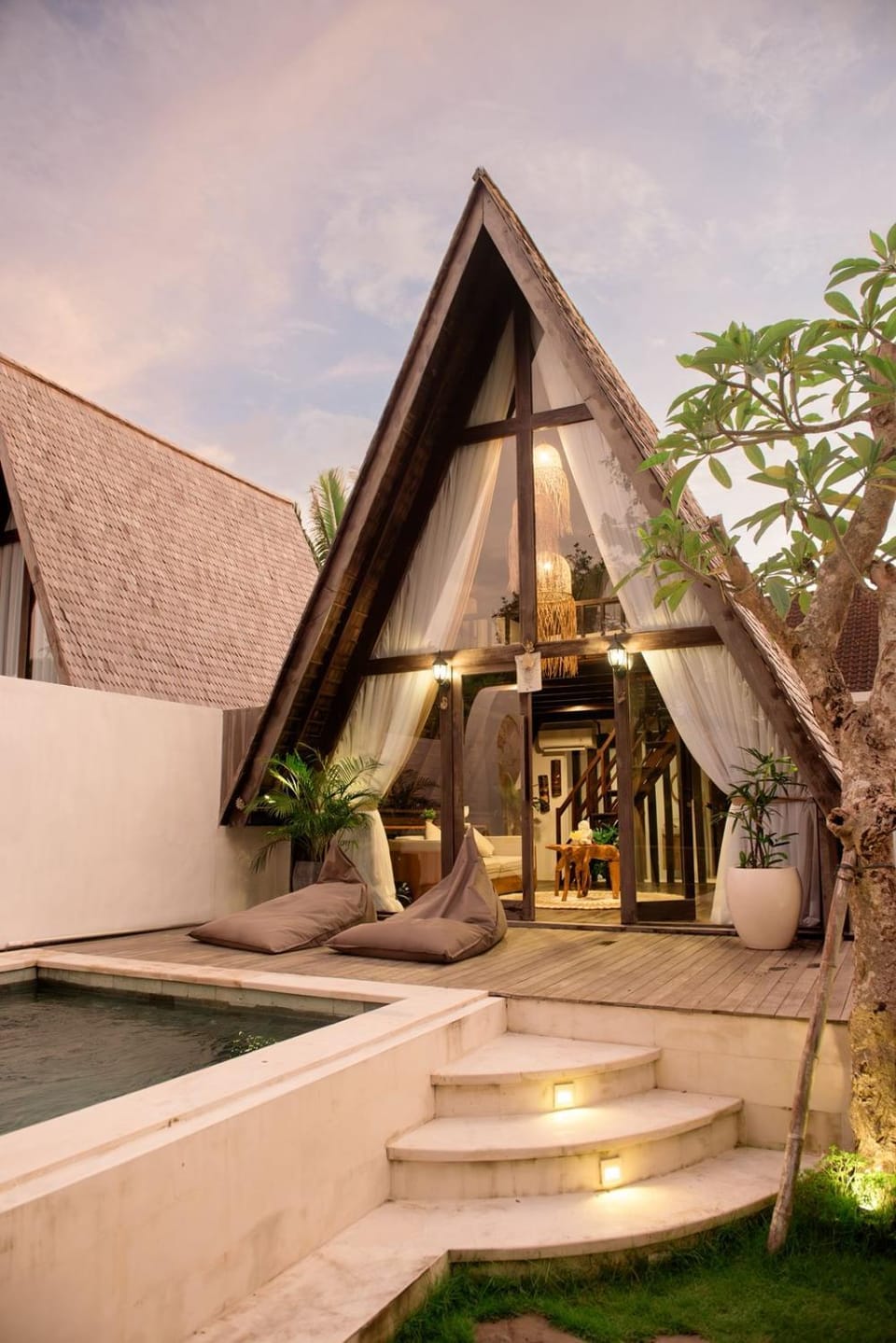 Tropical modern 1 bedroom close to canggu Villa in Kediri