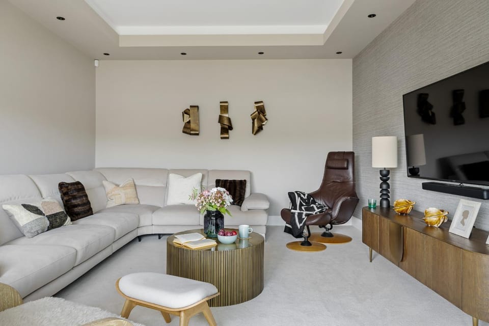 Communal lounge/ TV room, Living room